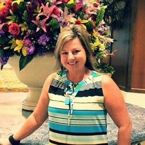 Meet your Posher, Angela